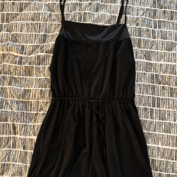 Urban Outfitters Black Romper – Size Medium - Picture 1 of 3